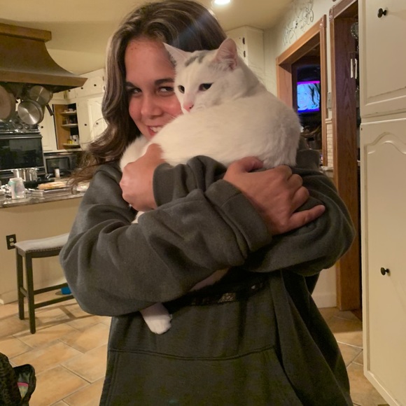 Meet your Posher, Faith - Picture 1 of 1